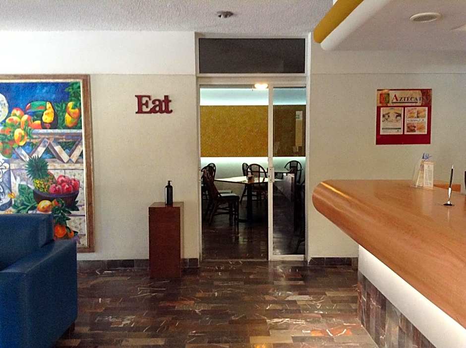 Hotel Azteca Inn