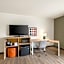 Spark by Hilton Freeport