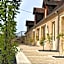 Hôtel & Restaurant - Le Manoir des Cèdres - piscine extérieure et climatisation