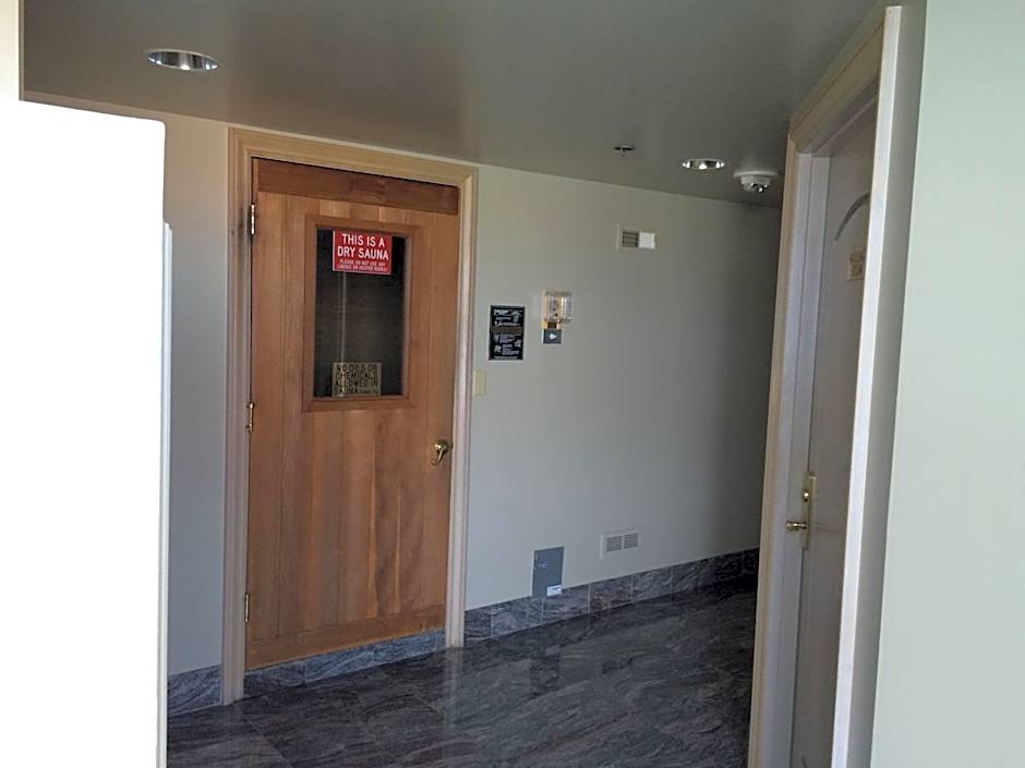 Laughlin River Lodge