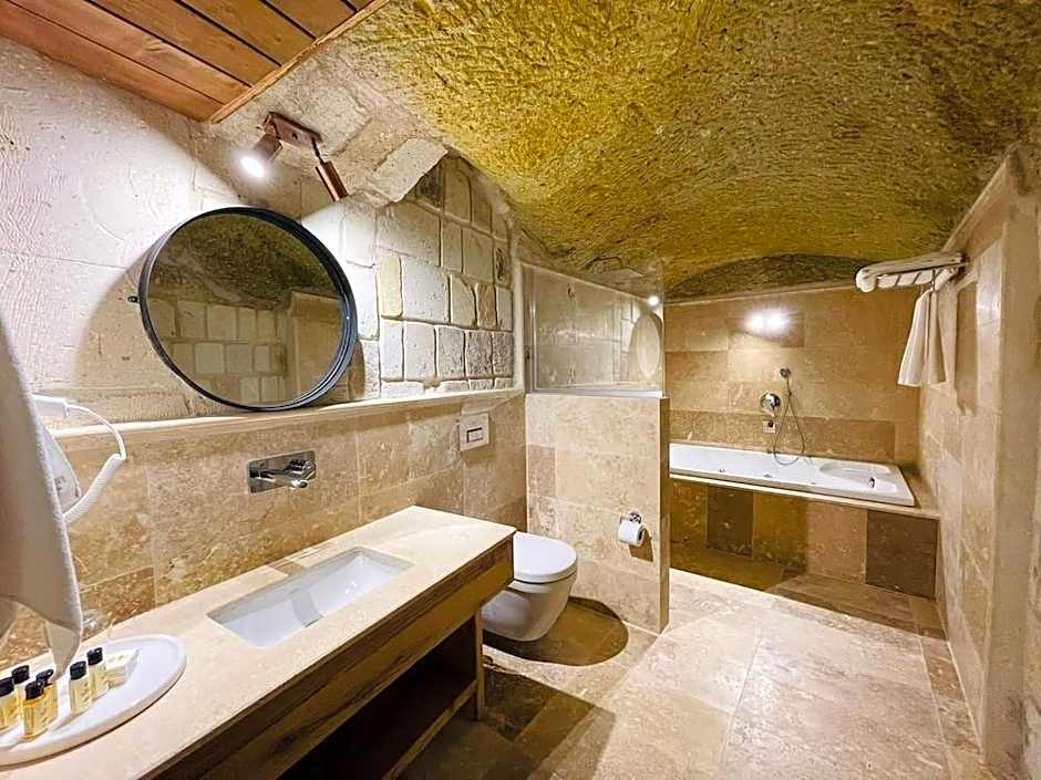 EVANTHIA CAVE SUITES