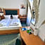 Hotel Adam