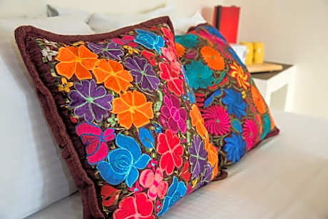 King Studio with Sofa Bed