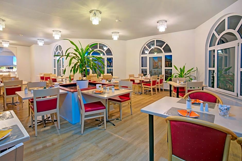 Hotel Ambassador