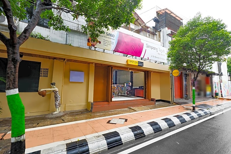 OYO 2240 Simpang Tujuh Residence