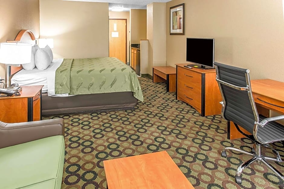 Quality Inn & Suites Columbus West