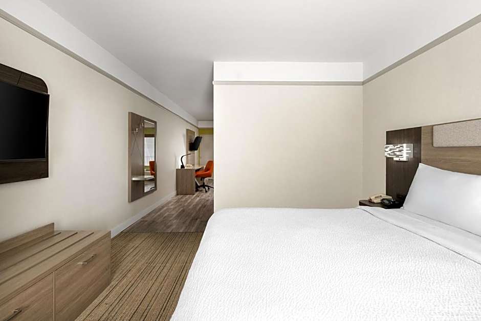 Holiday Inn Express Hotel & Suites San Dimas By IHG