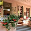 Logis Hotel Restaurant Grand Hotel de Lyon