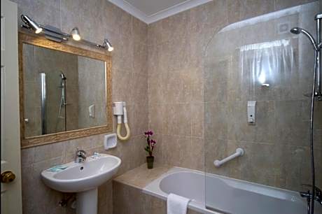 Quadruple Room with Balcony