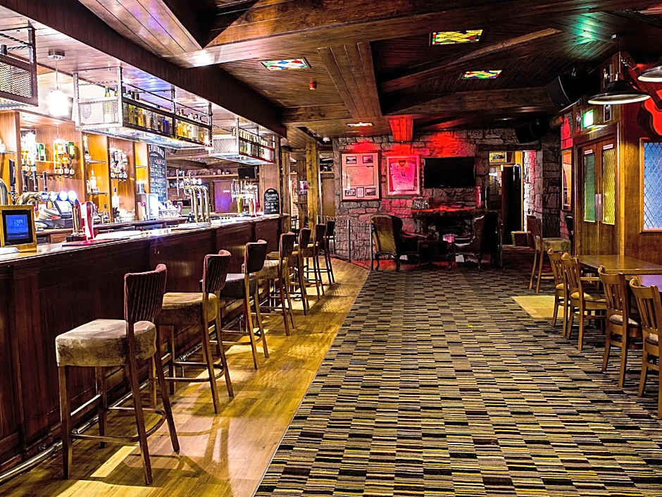 The Commercial Hotel