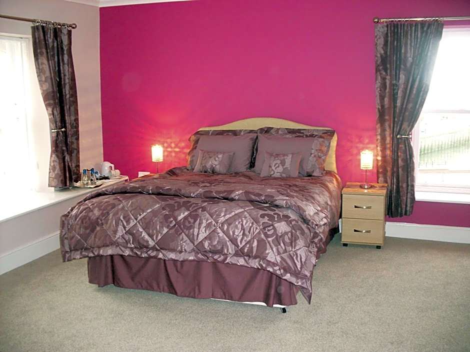 The Golden Lion Hotel