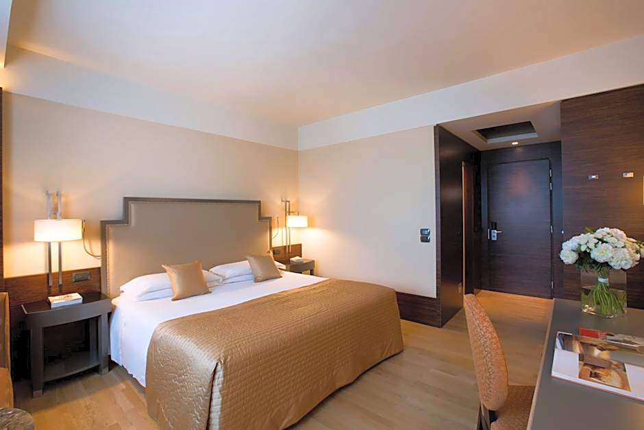 Starhotels Grand Milan