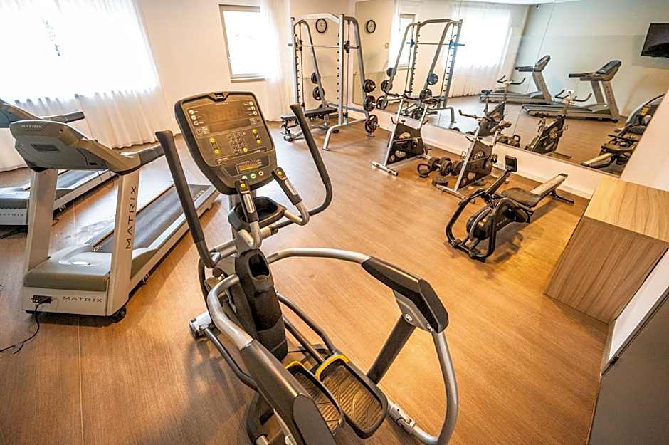 Nemea Appart Hotel Elypseo Strasbourg Port