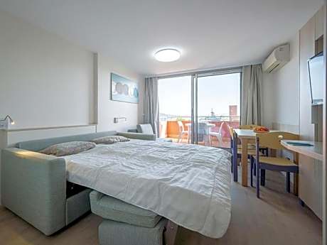 Studio with Sea View