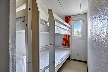 Small House For 6 People