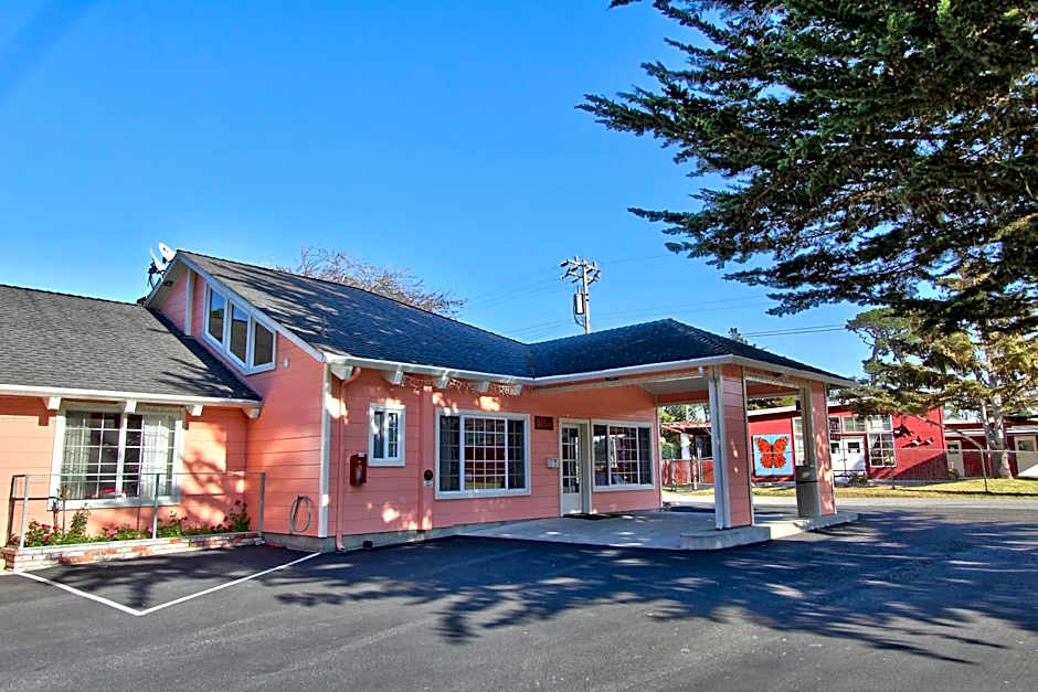 Butterfly Grove Inn