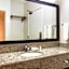 La Quinta Inn & Suites by Wyndham Atlanta Roswell