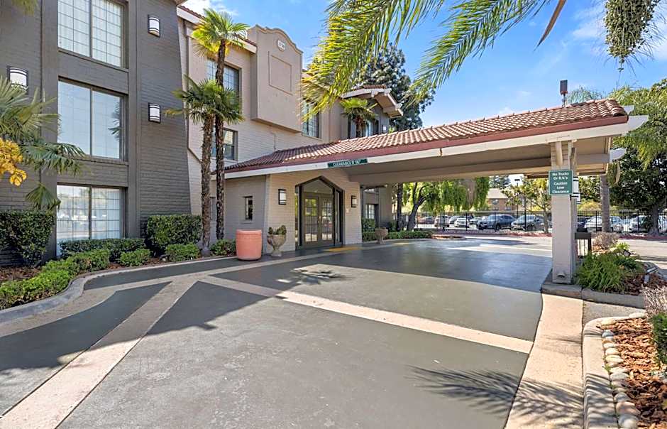 La Quinta Inn & Suites by Wyndham Stockton
