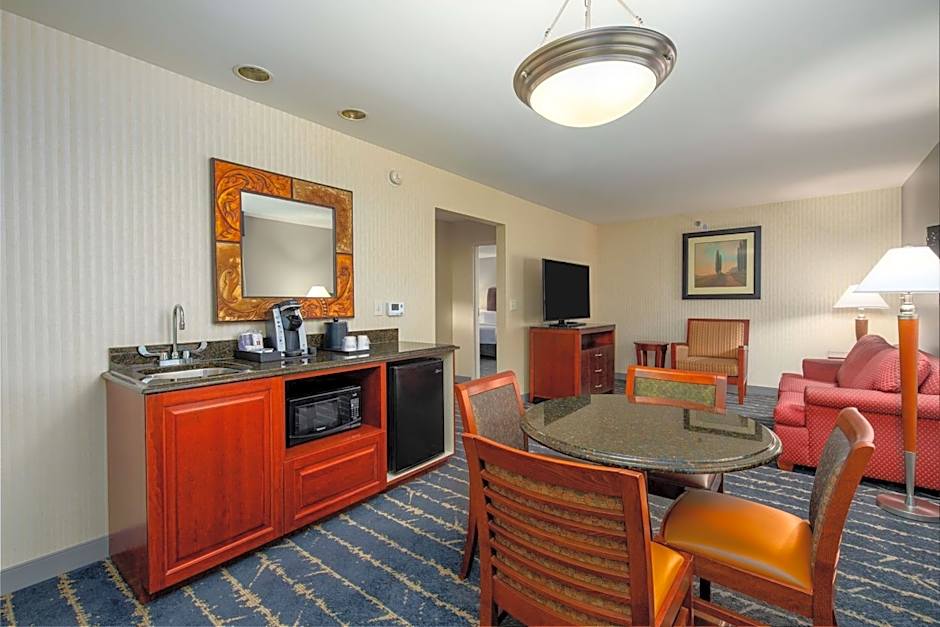 Hilton Garden Inn Milwaukee Northwest Conference Center