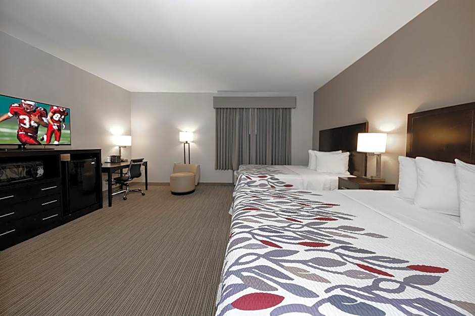 Red Roof Inn & Suites Newburgh - Stewart Airport