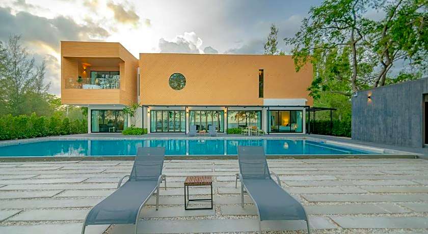 Emmarin Villa