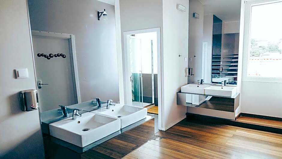 Gspot Hostels & Love Triangles Pizzeria