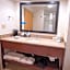 Hampton Inn By Hilton Louisville North/Clarksville