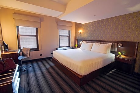 ADA 1 King Bedroom Suite