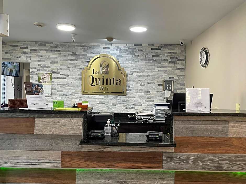 La Quinta Inn & Suites by Wyndham Cincinnati North