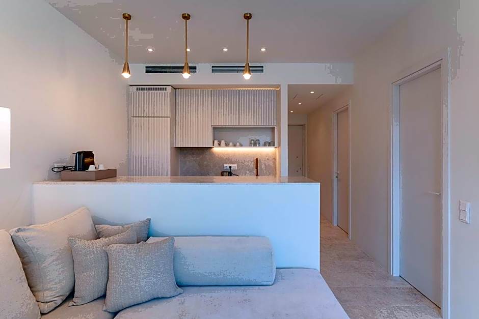 Gialova Hills 8 - Luxury Apartments with Pool