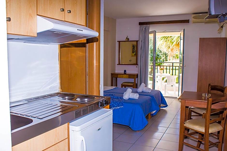 Sunshine Studios & Apartments