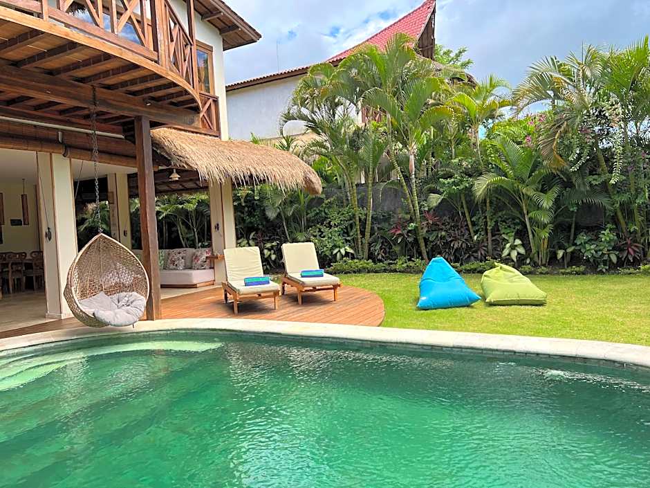 Breezy Point Villas