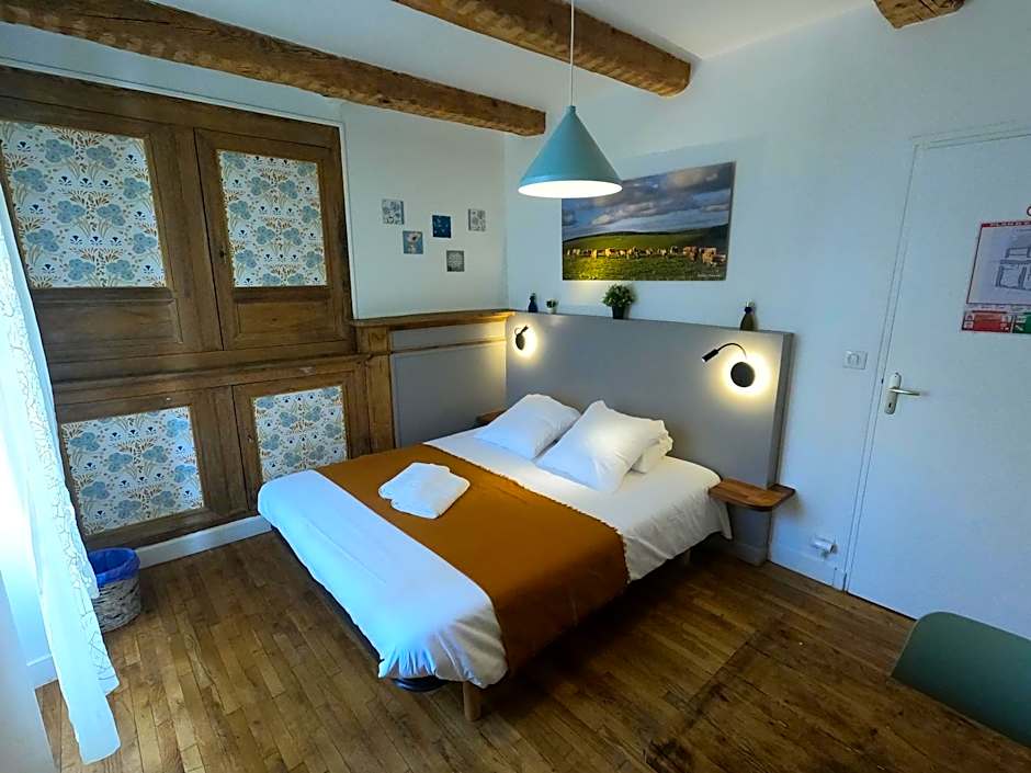 La Maison - Hôtel & Gîte