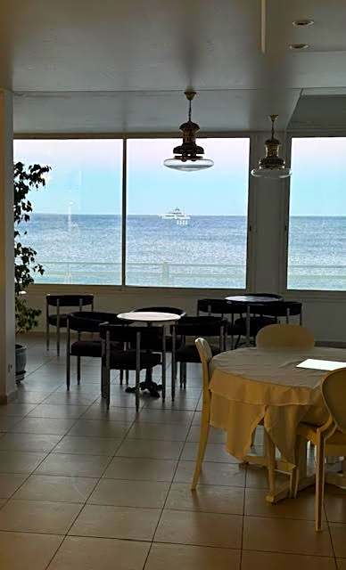 Hotel Ariana
