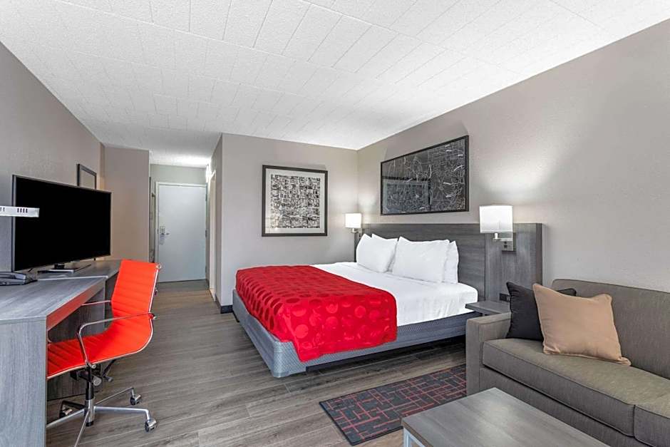 Ramada by Wyndham Windsor Locks