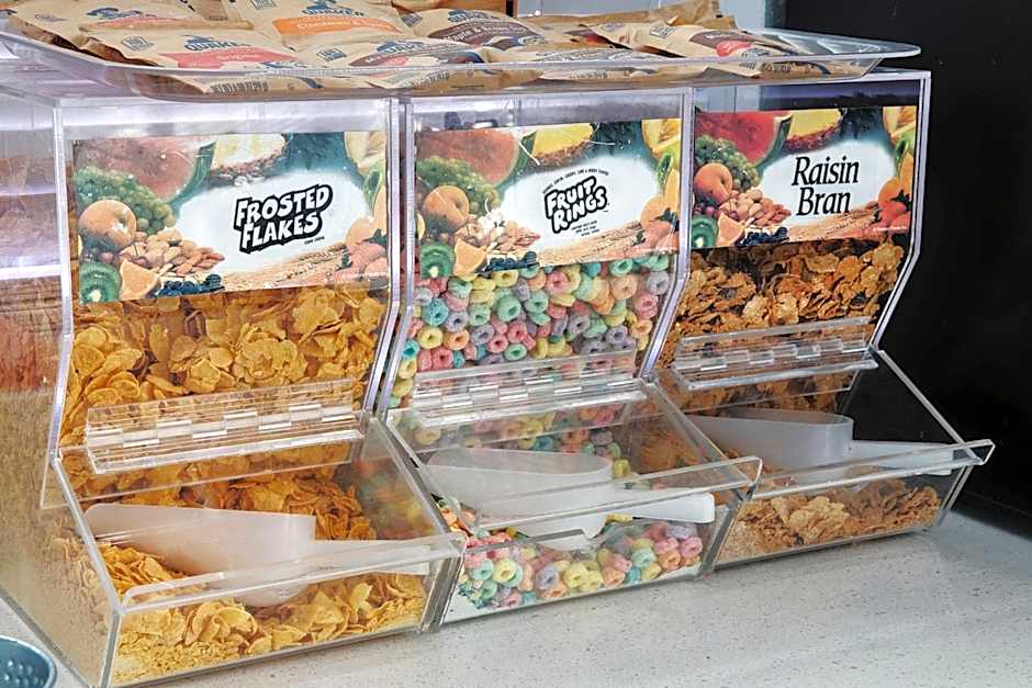 Plantation Suites and Conference Center