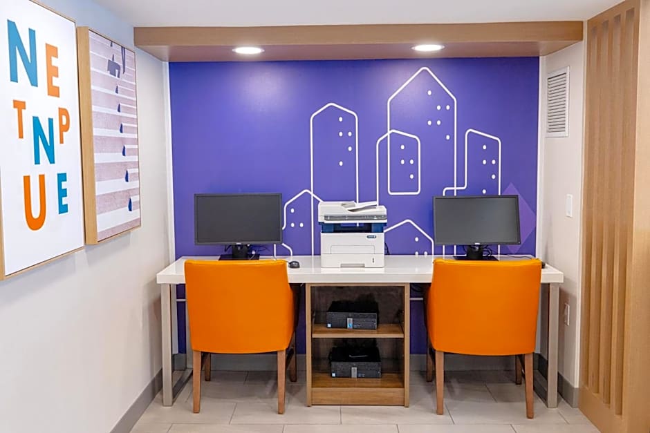 Holiday Inn Express - Neptune By IHG