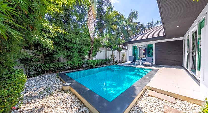 Colibri Pool Villa Pattaya