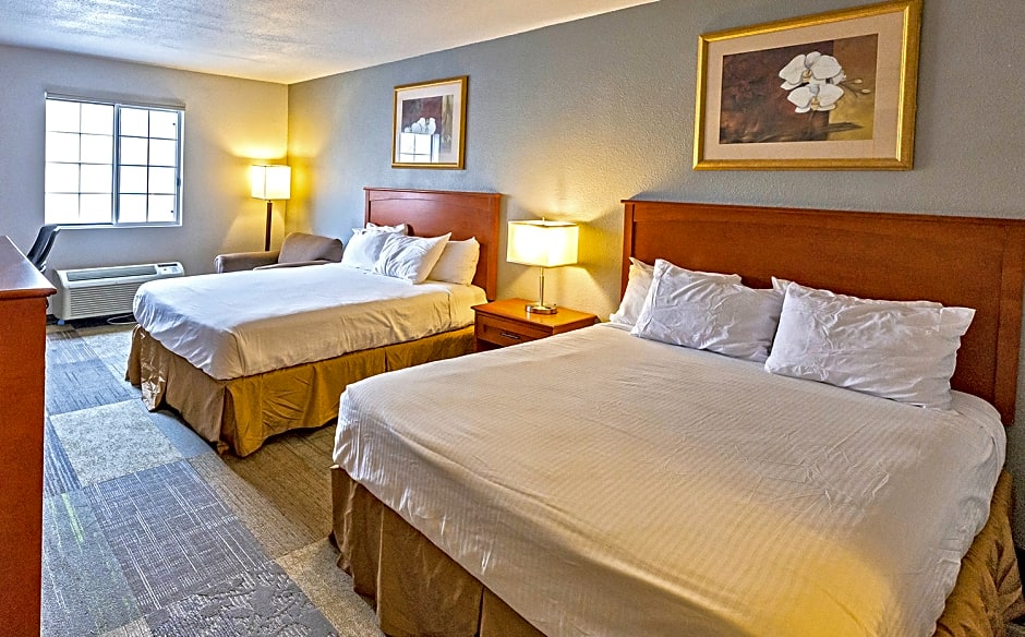 Coratel Suites Iowa Fairfield