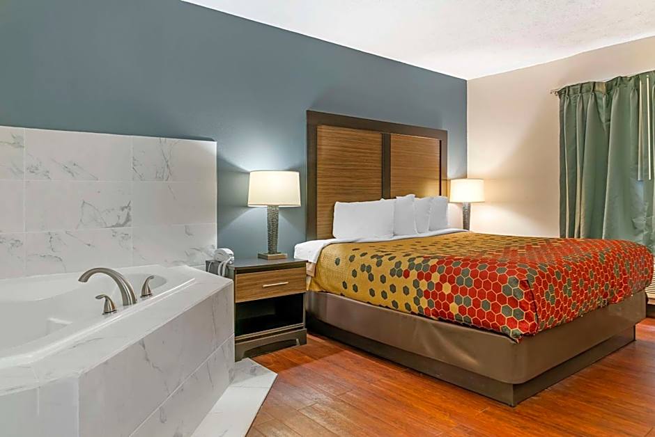 Econo Lodge Traverse City South