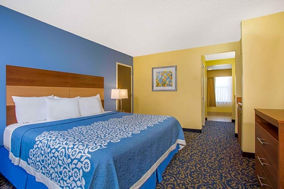 Days Inn by Wyndham Raleigh-Airport-Research Triangle Park