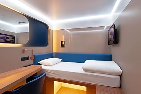 Recharge Charge Cabin