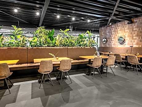 Villa in Schaijk near Forest  Water