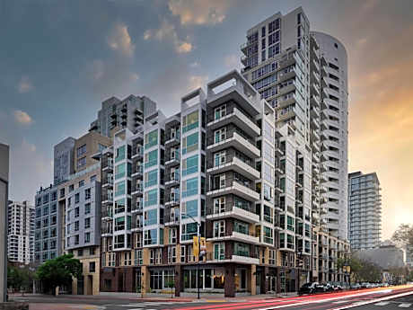 Sentral Gaslamp Quarter