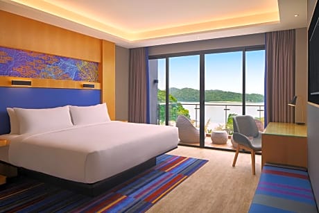 Sea View, Large Balcony, Guest room, 1 King
