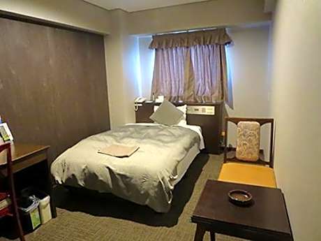 Single Room - Non-Smoking