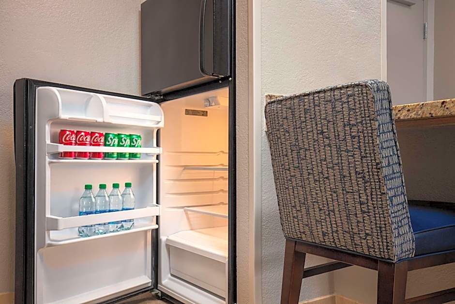 Hampton Inn By Hilton And Suites El Paso-Airport
