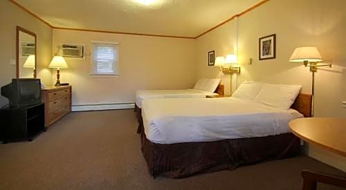 Maple Leaf Motel