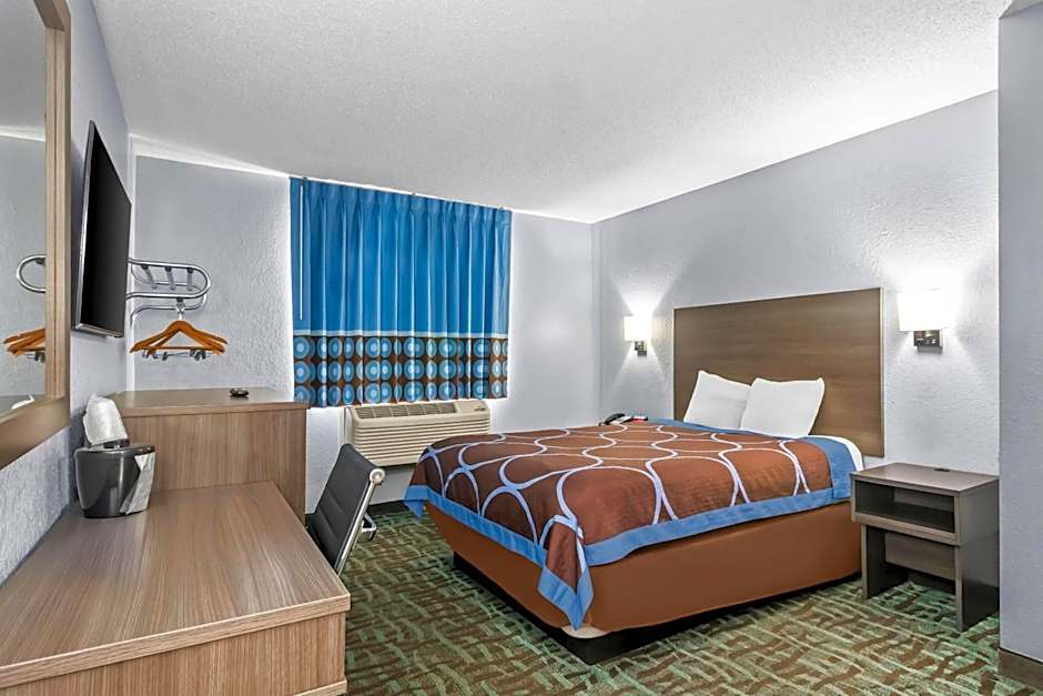 Rodeway Inn Delmont
