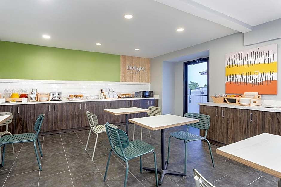 Spark by Hilton Clarion